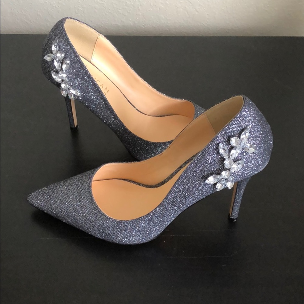 Dress shoes